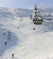 4 seat express chairlift